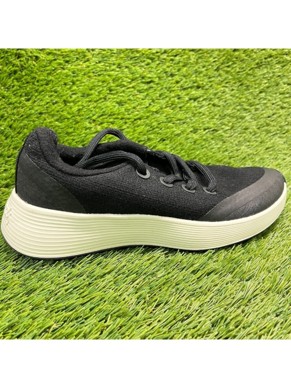 Allbirds Wool Runner Protect Womens Size 8 Black White Running Shoes Sneakers